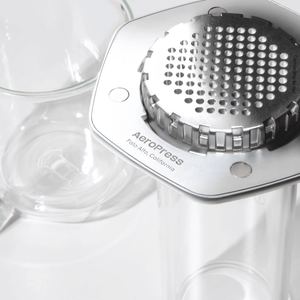 Silver AeroPress Premium coffee maker on a white background #color_silver